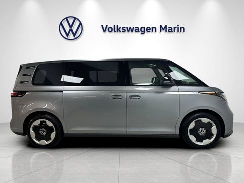 New 2025 Volkswagen ID. Buzz Pro S RWD image 6