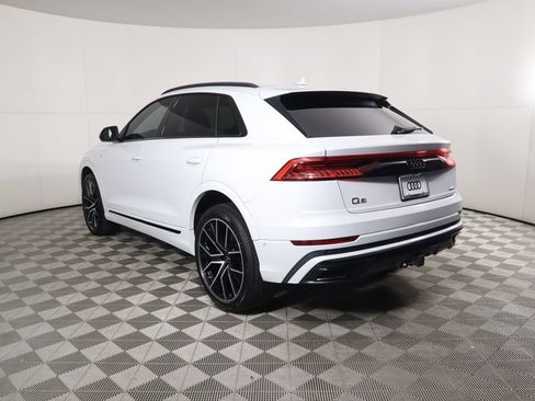 Used 2022 Audi Q8 Premium Plus image 7