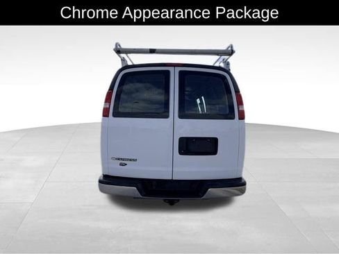 Used 2023 Chevrolet Express 2500 w/ Driver Convenience Package image 6