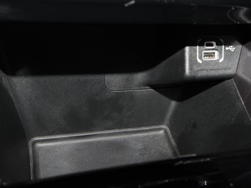 Used 2022 Jeep Compass Latitude FWD image 17