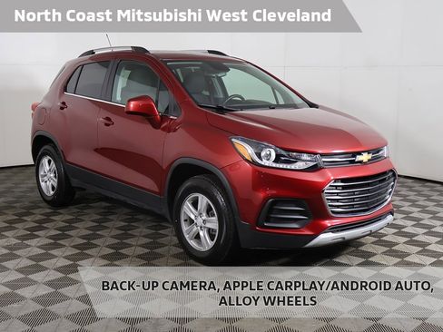 Used 2020 Chevrolet Trax LT image 1