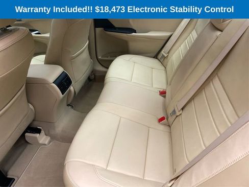 Used 2015 Toyota Camry XSE image 11