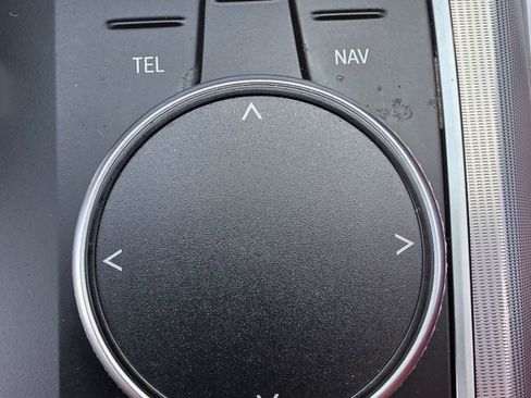 Used 2024 BMW 430i Coupe w/ Convenience Package image 19