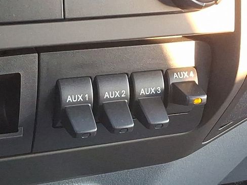 Used 2023 Ford F650 2WD Regular Cab Super Duty image 21