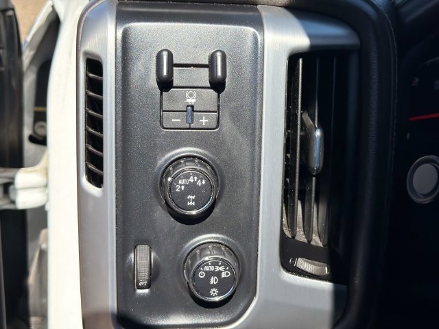 Used 2017 GMC Sierra 1500 SLT AWD/4WD image 26
