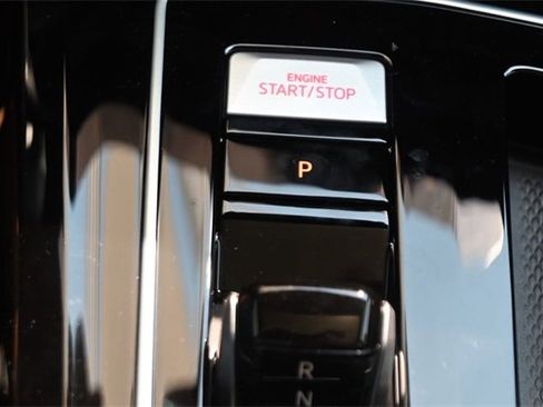 New 2025 Volkswagen GTI SE image 17