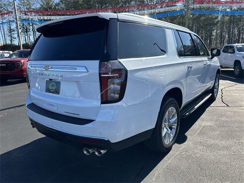 Certified 2023 Chevrolet Suburban Premier image 8