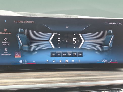 Certified 2024 BMW X5 xDrive40i w/ M Sport Package AWD/4WD image 30