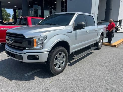 Used 2019 Ford F150 XLT w/ Equipment Group 302A Luxury AWD/4WD image 3