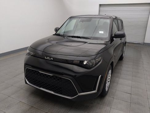 Used 2023 Kia Soul LX image 15