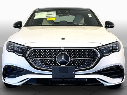 New 2026 Mercedes-Benz E 350 4MATIC Sedan image 2