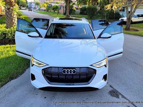 Used 2021 Audi e-tron Premium Plus w/ Premium Plus Package image 33