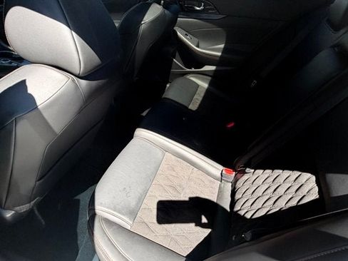 Used 2021 Nissan Maxima SR w/ Sport Mat Group FWD image 12