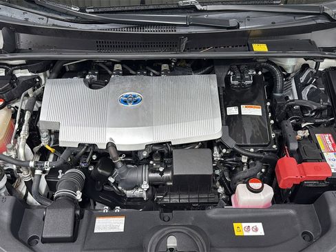 Used 2016 Toyota Prius Four image 25