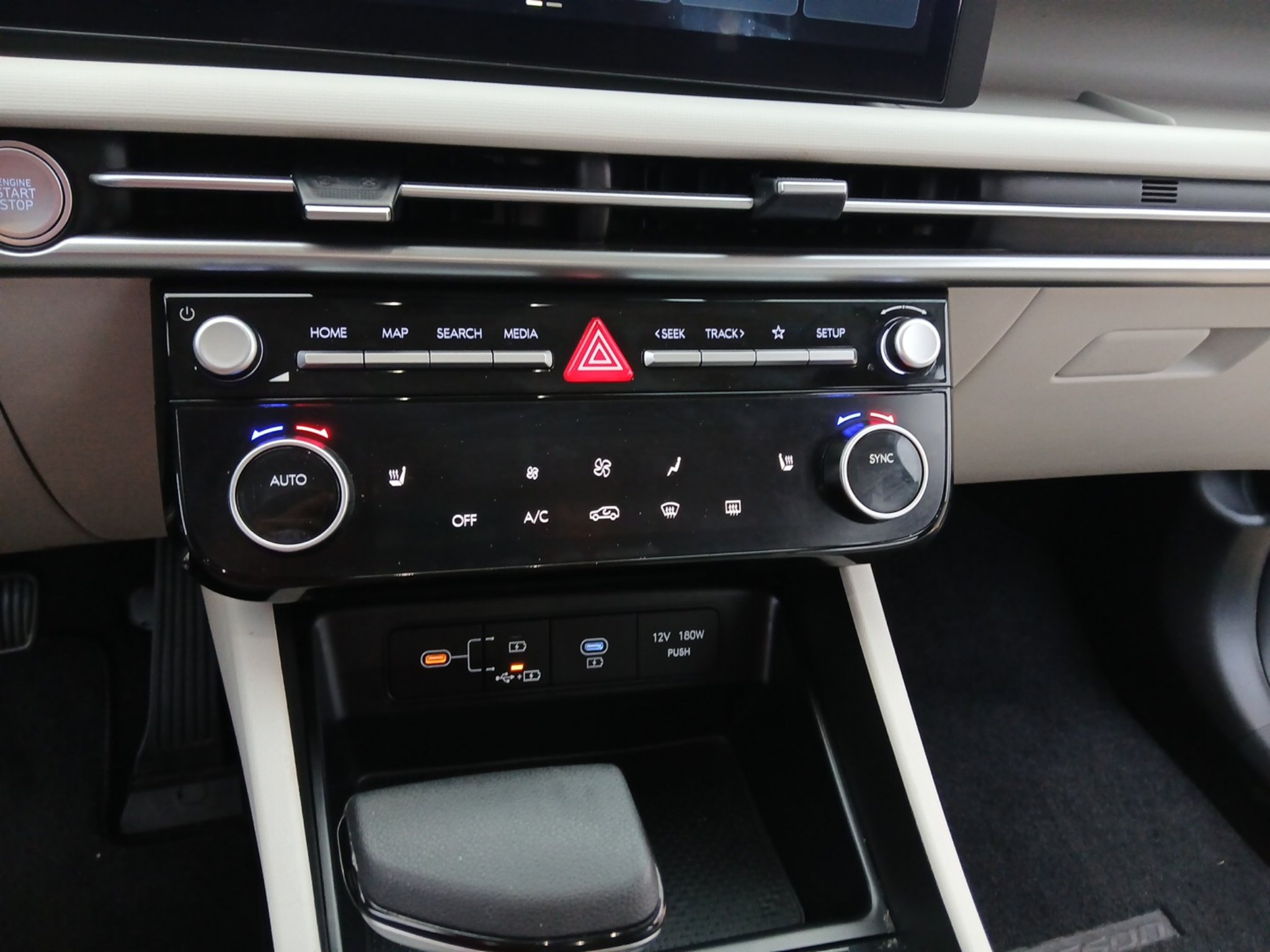 Used 2026 Hyundai Tucson SEL FWD image 17