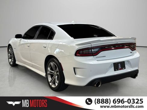 Used 2020 Dodge Charger R/T w/ Navigation & Travel Group RWD image 3