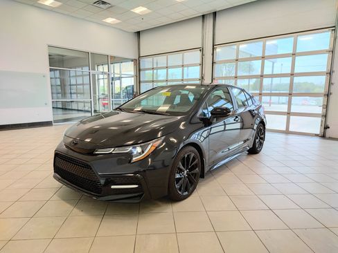 Used 2021 Toyota Corolla SE FWD image 8