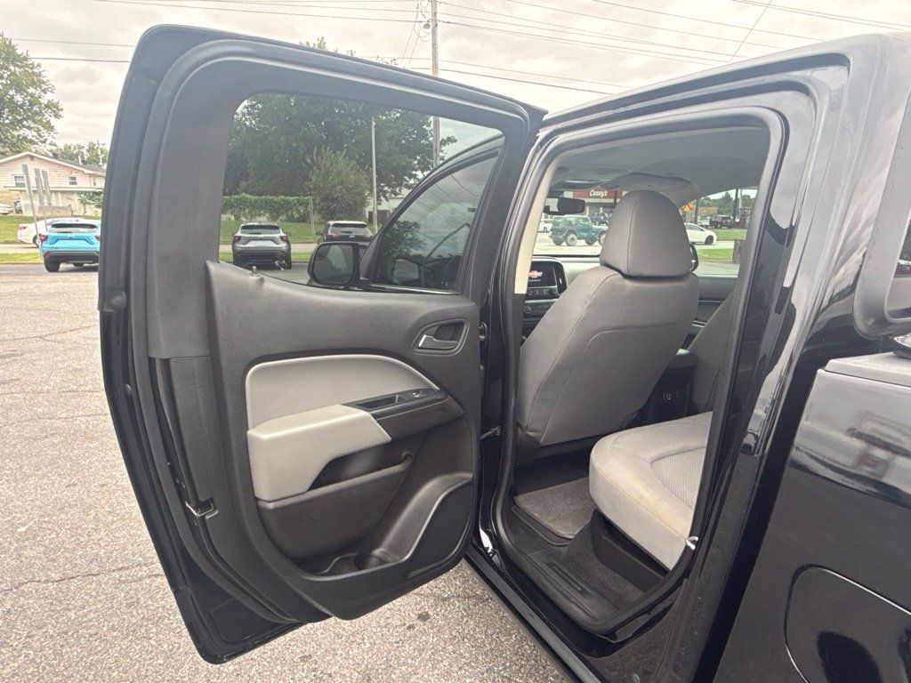 Used 2020 Chevrolet Colorado LT w/ LT Convenience Package AWD/4WD image 11
