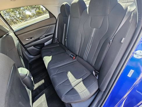 Used 2024 Hyundai Elantra SEL FWD image 13