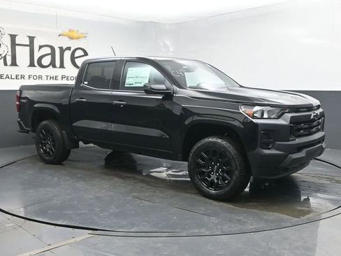 New 2026 Chevrolet Colorado W/T w/ WT Custom Package AWD/4WD image 6
