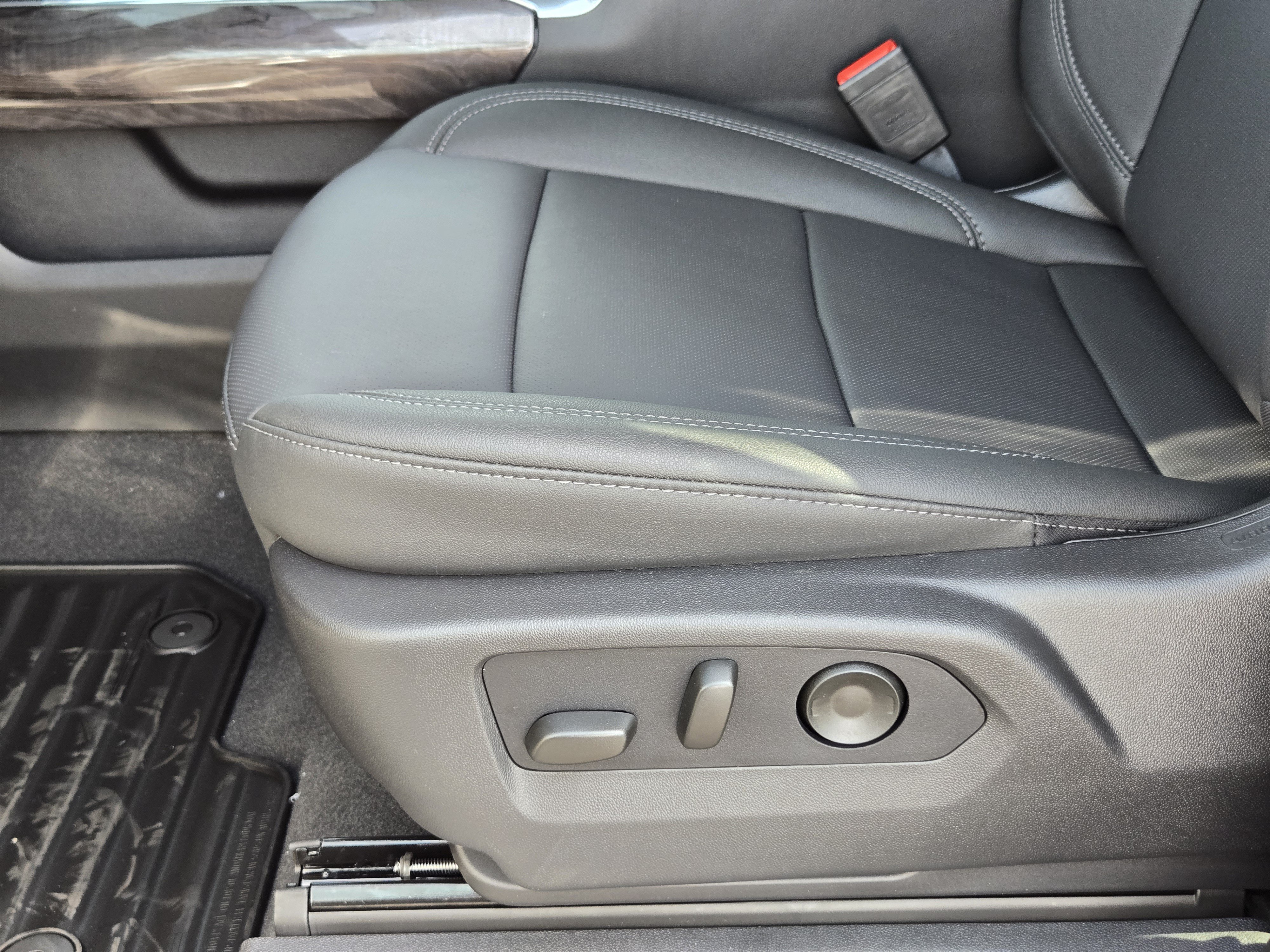New 2026 Chevrolet Silverado 2500 LTZ w/ LTZ Plus Package AWD/4WD image 19