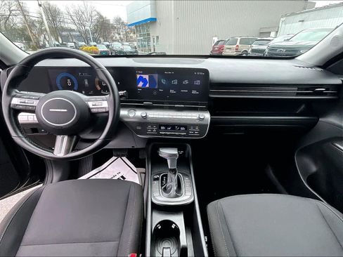Used 2025 Hyundai Kona SEL image 21
