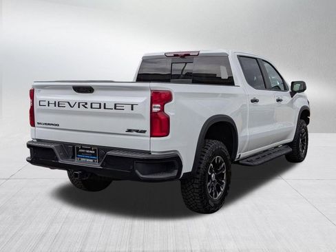 Used 2024 Chevrolet Silverado 1500 ZR2 w/ Technology Package AWD/4WD image 6