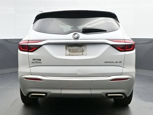 Used 2018 Buick Enclave Essence w/ Trailering Package FWD image 7