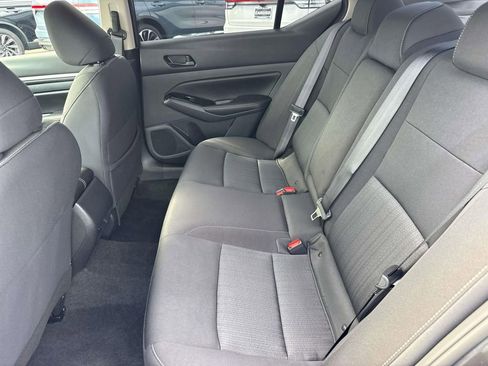 Used 2023 Nissan Altima 2.5 SV AWD/4WD image 11