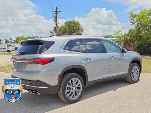 New 2026 Buick Enclave Preferred w/ Super Cruise Package FWD image 4