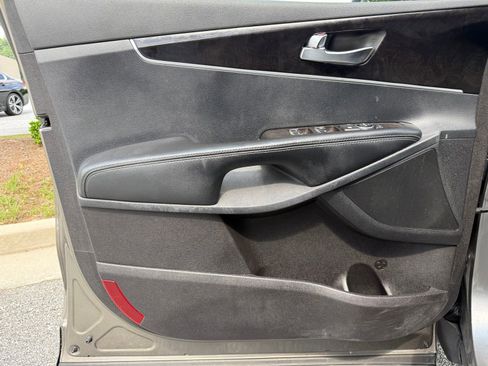 Used 2016 Kia Sorento FWD image 41