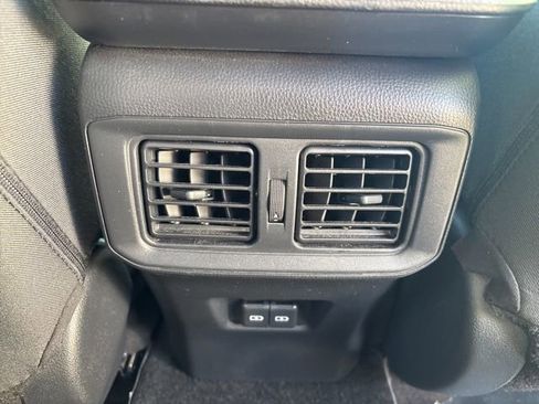 Used 2024 Toyota RAV4 XLE image 38