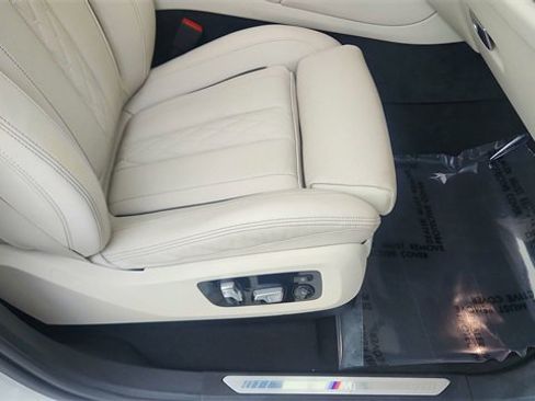 Used 2023 BMW X6 xDrive40i w/ Executive Package image 24