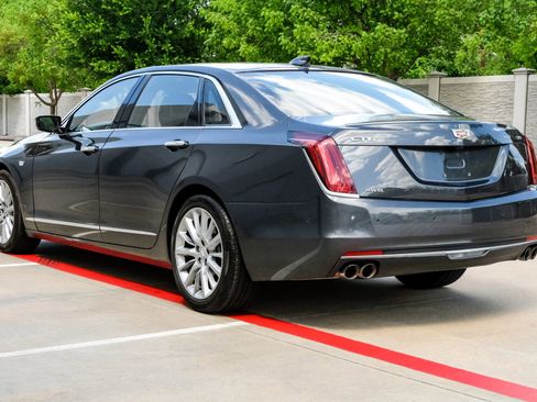 Used 2017 Cadillac CT6 Luxury image 16