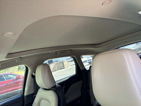 New 2026 Lincoln Corsair Reserve image 32