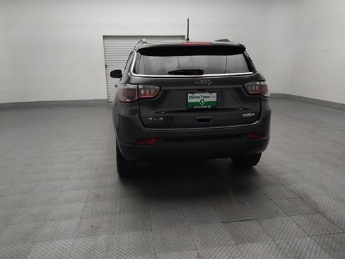 Used 2018 Jeep Compass Latitude AWD/4WD image 6