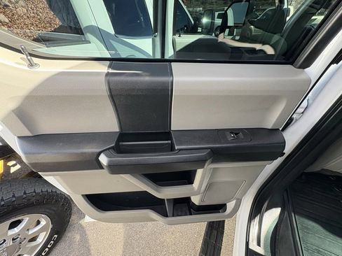 Certified 2021 Ford F350 XL w/ Power Equipment Group image 28