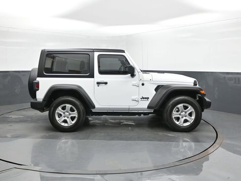 Used 2022 Jeep Wrangler Sport S image 26