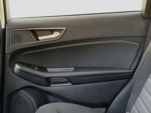 Used 2023 Ford Edge SE w/ Cargo Accessory Package AWD/4WD image 16