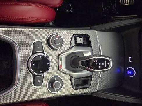 Used 2023 Alfa Romeo Stelvio Veloce AWD/4WD image 13