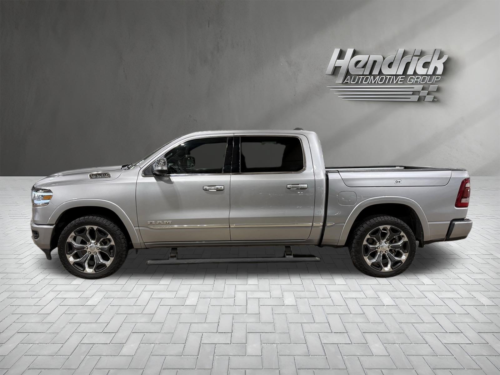 Used 2019 RAM 1500 Limited AWD/4WD image 8