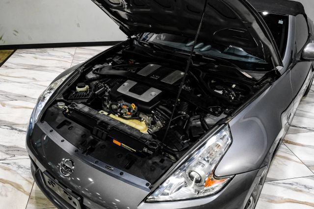 Used 2016 Nissan 370Z Touring Sport RWD image 47