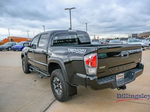 Used 2023 Toyota Tacoma TRD Off-Road w/ Technology Package AWD/4WD image 3