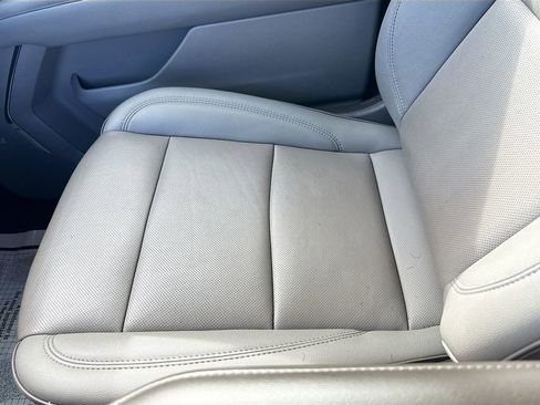 Used 2022 GMC Yukon SLT w/ SLT Luxury Package image 22