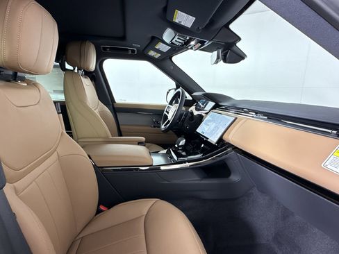New 2026 Land Rover Range Rover Sport SE image 28