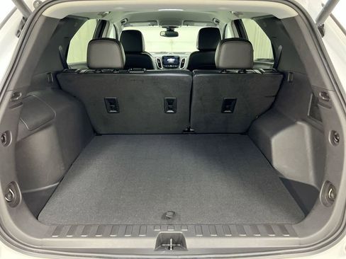 Used 2023 Chevrolet Equinox Premier AWD/4WD image 23