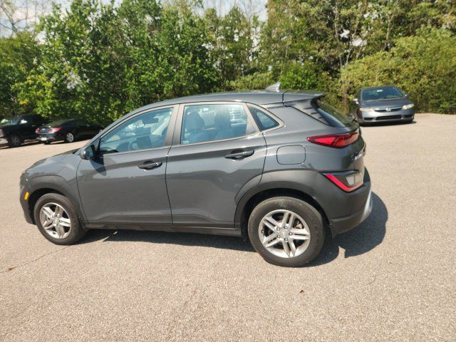 Used 2023 Hyundai Kona SE w/ Cargo Package AWD/4WD image 14