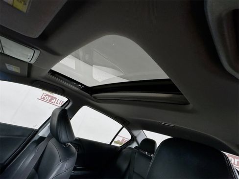 Used 2017 Honda Accord EX-L image 10