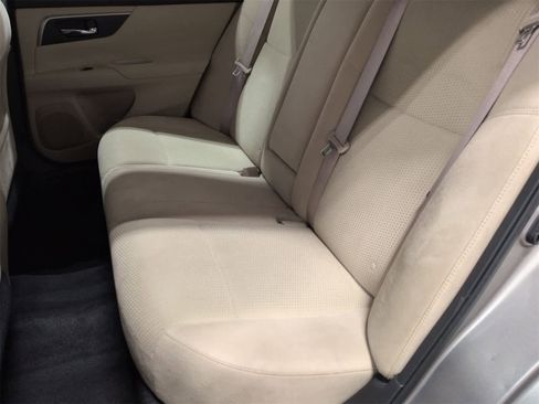 Used 2015 Nissan Altima 2.5 SV image 20