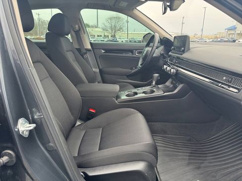 Certified 2024 Honda Civic EX image 31